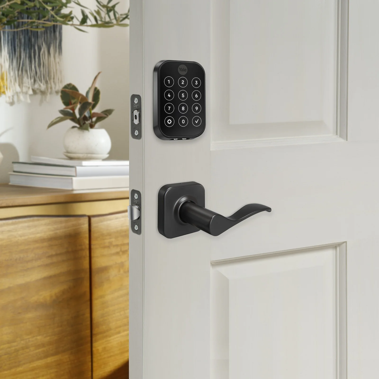 Yale Assure Lock 2 Plus with Wi-Fi and Norwood Lever - Image 6